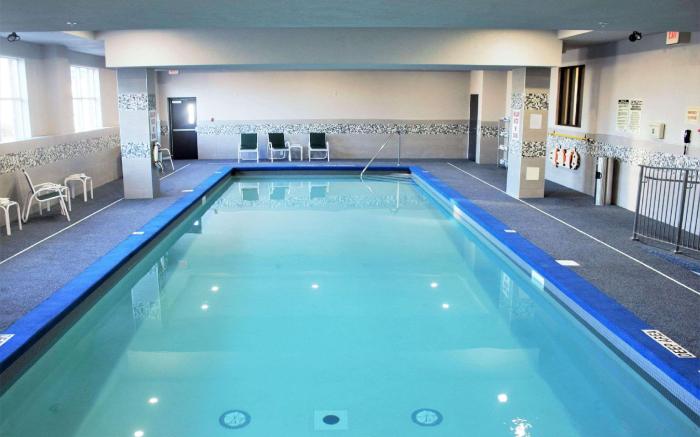 Country Inn & Suites by Radisson, Niagara Falls, ON