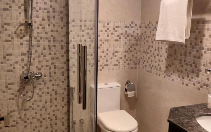 New Dream Plaza Hotel Apartment LLC