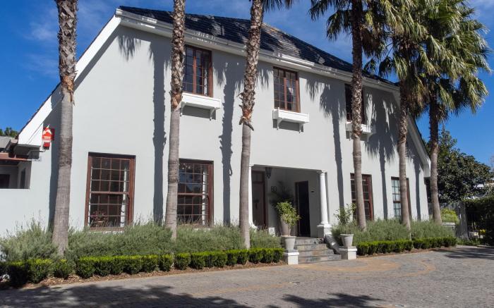 5 Seasons Guesthouse