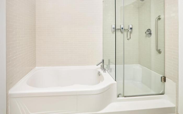 Four Points by Sheraton Edmonton Gateway