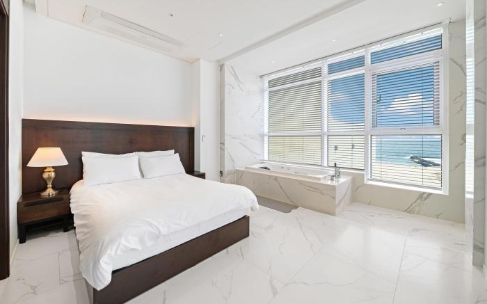 Goseong Moneblue Pension