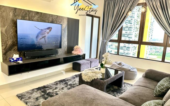 SeaView PoolView CityView BaliResidence Video game 5minJonker