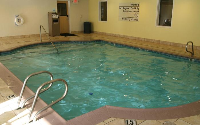 Holiday Inn Express Stockton Southeast By IHG