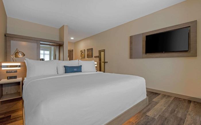 Cambria Hotel Austin Downtown