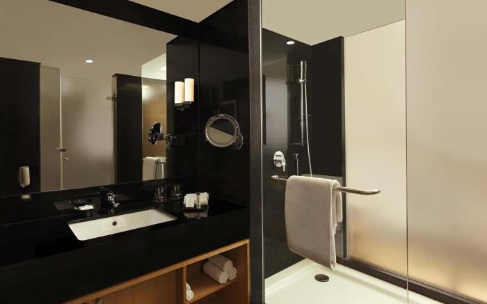 DoubleTree by Hilton Pune-Chinchwad