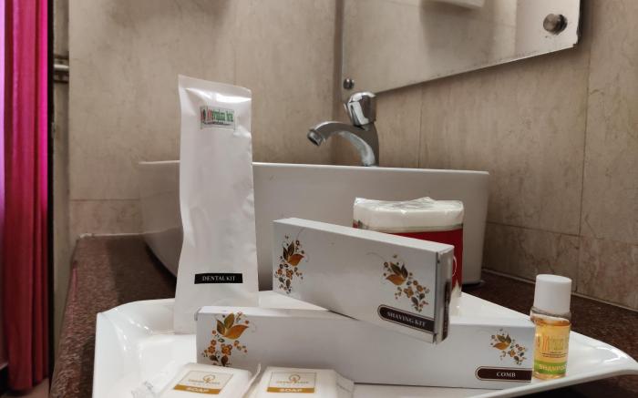 Metro Plaza Hotel by RAK Rooms