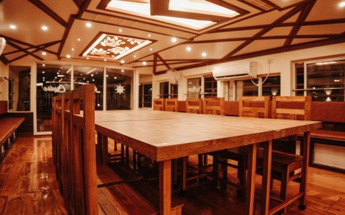 Venice Premium Houseboats Alleppey