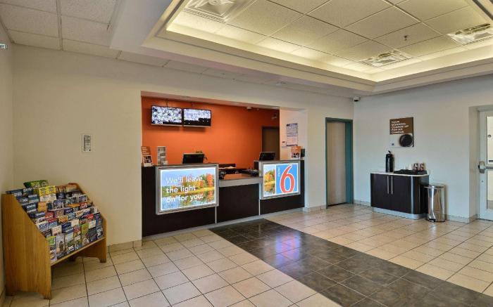 Motel6 Tewksbury, MA - Boston