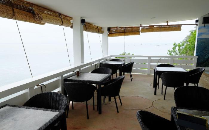 Cliffside Resort