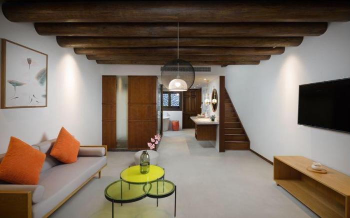 Blossom House Ningbo Hanling