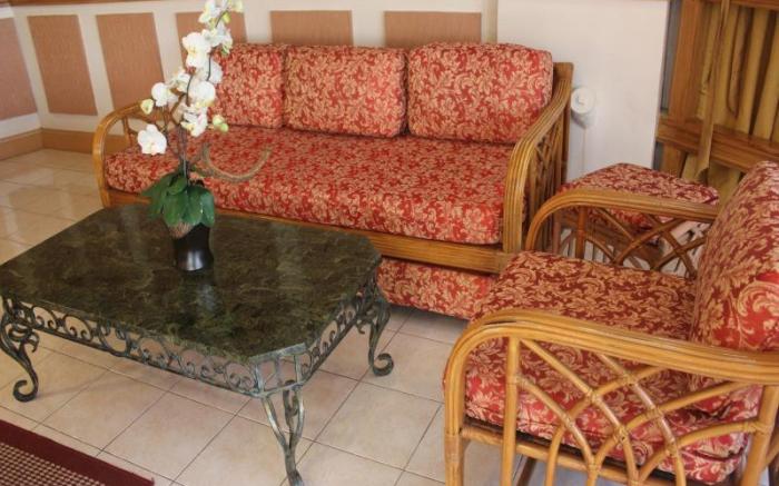 Elegant Circle Inn
