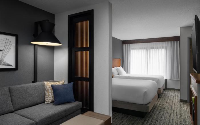 Hyatt Place Detroit Utica