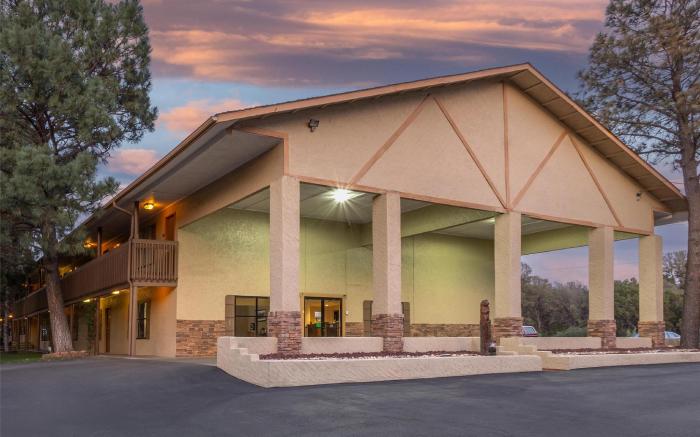 Best Western Pine Springs Inn