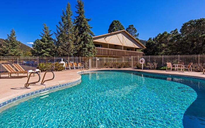 Best Western Pine Springs Inn
