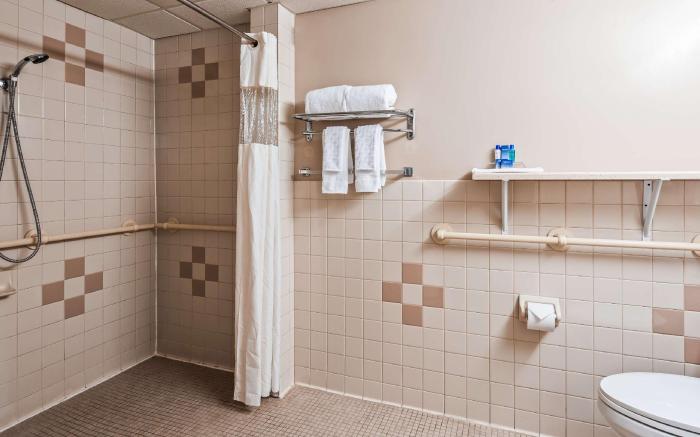 SureStay by Best Western East Brunswick