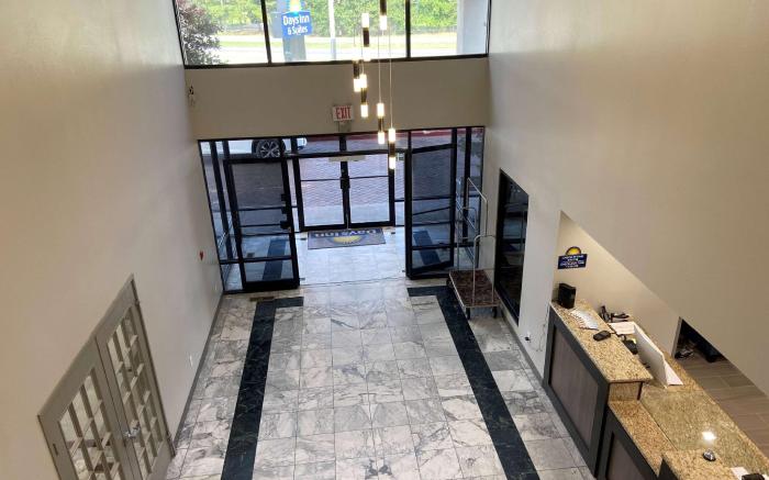 Days Inn & Suites by Wyndham Tahlequah