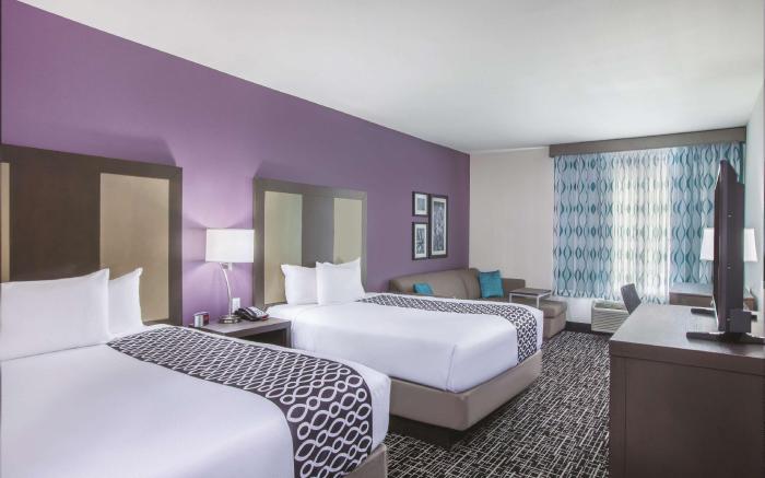 La Quinta Inn & Suites by Wyndham Lake Charles - Westlake