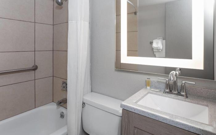 Days Inn by Wyndham Mason City