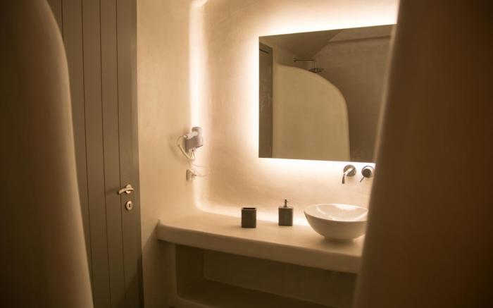 Suite with Hot Tub Nimertis