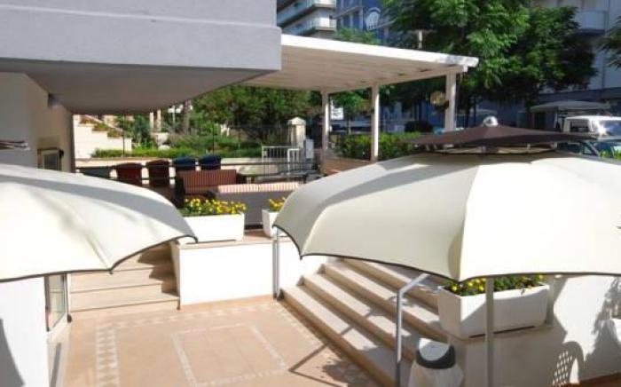 Amadei Hotel Figaro & Apartments