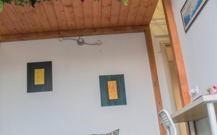 B&B Tecla