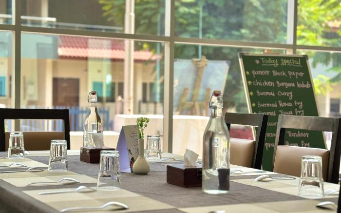 Hotel Sadhana Executive- Dapoli
