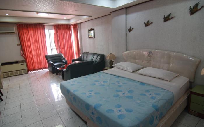 pattaya tower Room 604