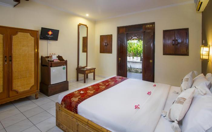 Bali Taman Beach Resort & Spa Lovina