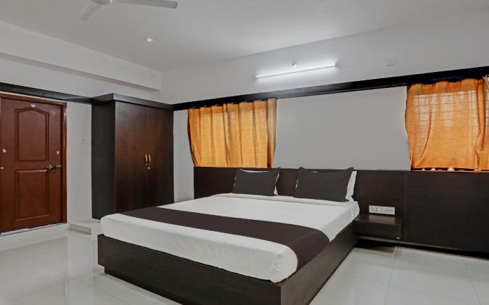 Collection O Emara Grand Mysore