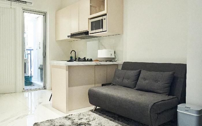 U Stay Living Bassura City Apartment