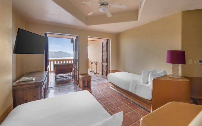 Hilton Grand Vacations Club Zihuatanejo Mexico