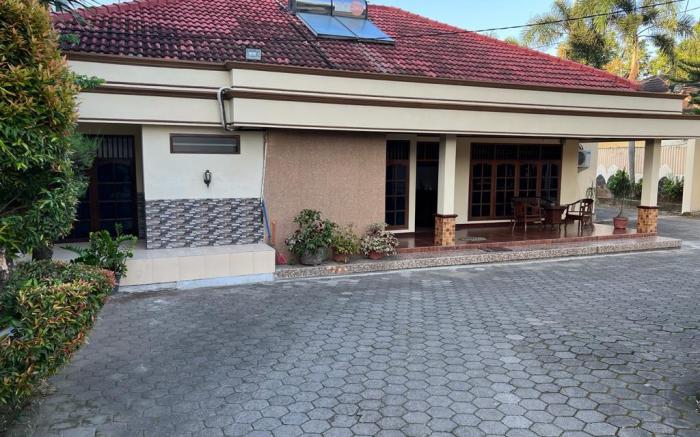 Hotel Winong Asri Pati