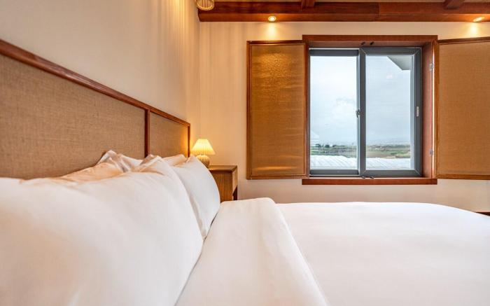 G#3 Aewol Coastal Road Full Ocean View Spa Pool Sunset View Jeju Emotional Accommodation