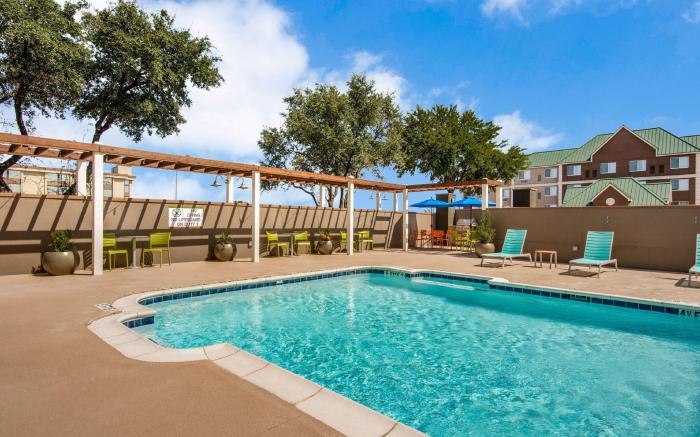 Home2 Suites by Hilton DFW Airport South Irving