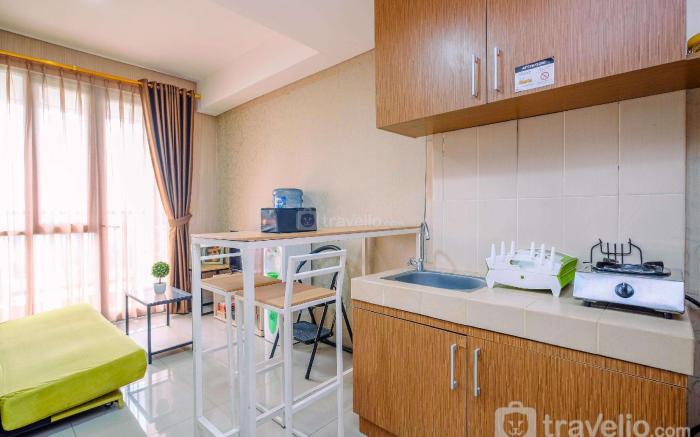 Comfortable 2BR Royal Olive Residence By Travelio