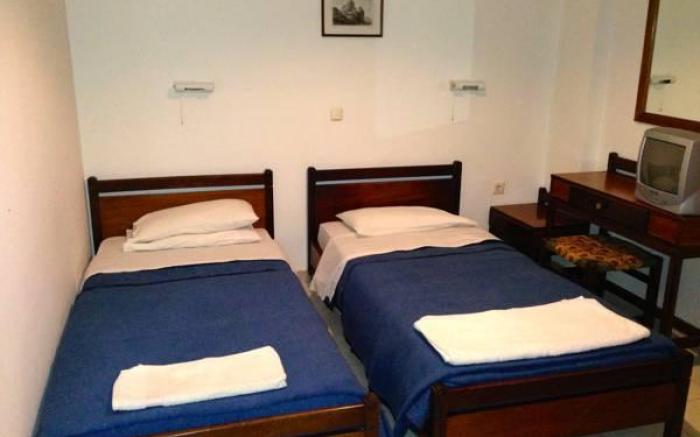 Lefka Hotel & Apartments