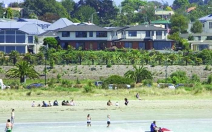 Baywatch Motor Lodge