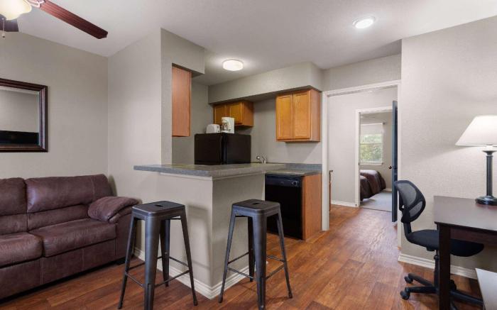 Eagle's Den Three Rivers Texas a Travelodge by Wyndham