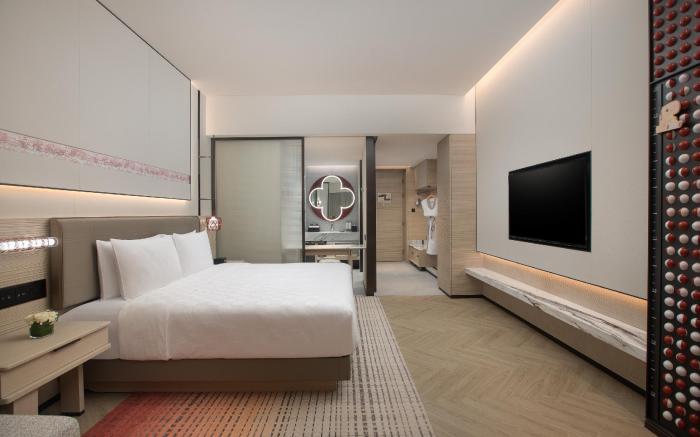Hualuxe Sanya Yalong Bay Resort By IHG