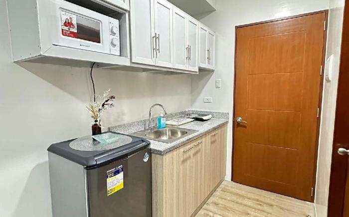 Gravins 616 Condo in Mesavirre