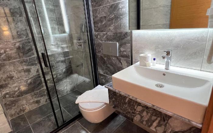 DIAMOND luxury HOTEL