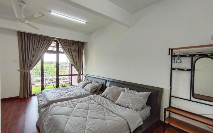 No 68 Sunlight Homestay 4R3B - (24 Pax,  Karaoke) 