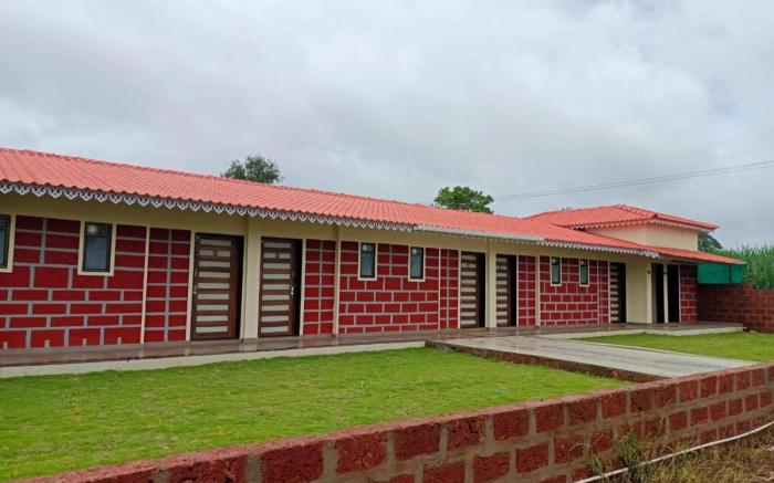 Hotel Nakshatra Resort