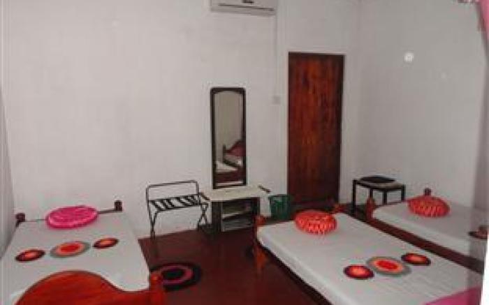 Lak Nilla Guest House