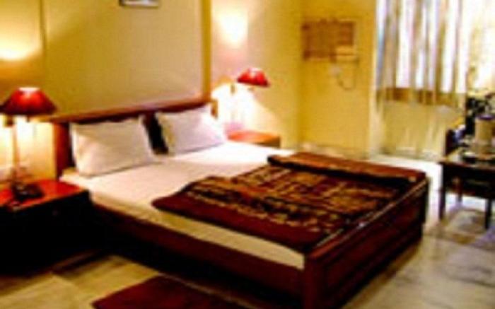 Hotel Ambaji International