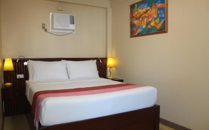 P and M Final Option Hotel