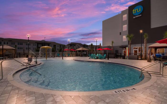 Tru by Hilton Destin