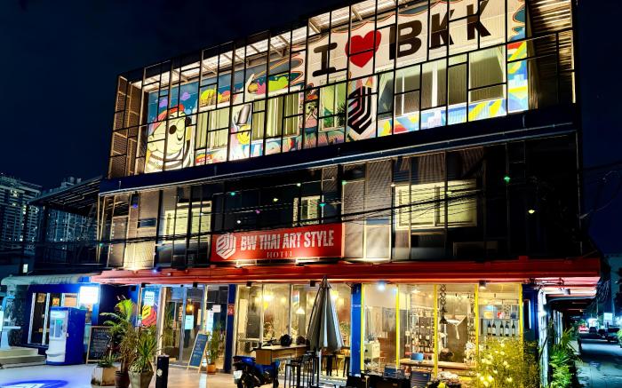 BW thai art style hotel
