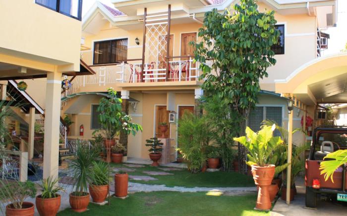 Oslob Malonzo Pension House