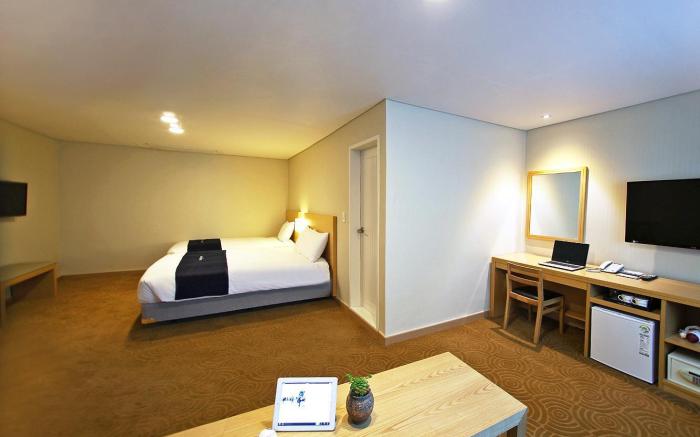 TowerHill Hotel
